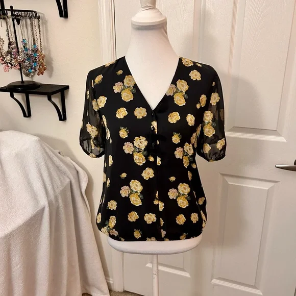 NWT 🌼 LOFT 🌼 Black & Yellow Floral Blouse - XS - Picture 5 of 6